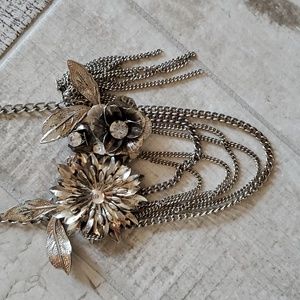 Chunky Silver Flower Necklace
